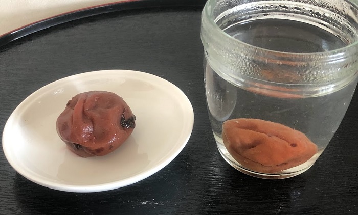 二日酔いの救世主「梅干しお湯割り」（C）コクハク