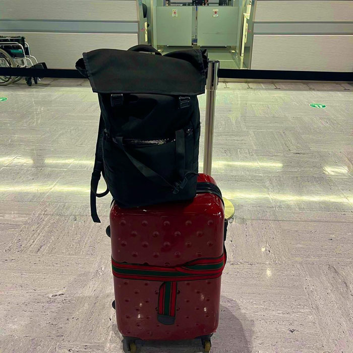 荷物少なっ（写真:林知佳=以下同）