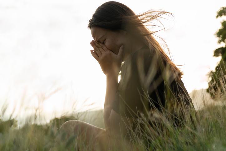 つらいけど、不倫から卒業します！（写真:iStock）