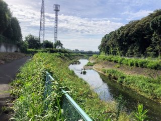 こういう道を走ってるんやで（C）コクハク