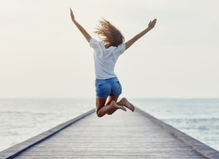 つらい腰痛にさようなら（写真:iStock）