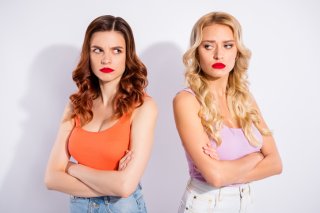 なんでやねん！「性格悪いのにモテる女」8つの特徴あるある