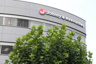 ジャニーズがアクスタ販売で炎上!NEWS加藤シゲアキが生謝罪