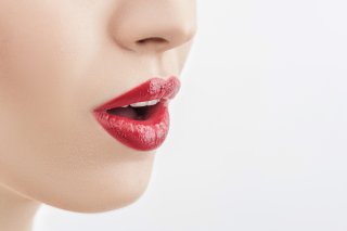 大きく口を開いて…（写真:iStock）