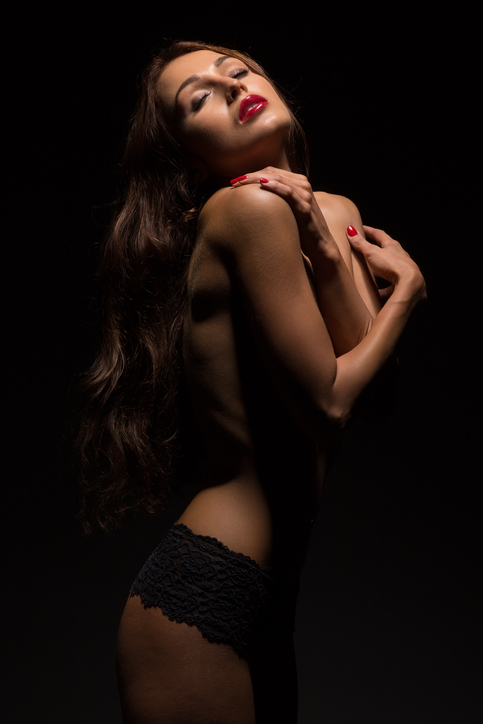 申し訳ございません…はしたないCAで（写真:iStock）