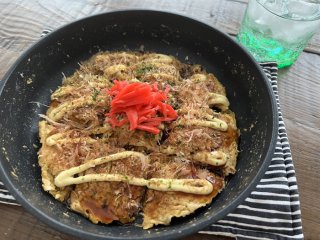 爆速「オートミールお好み焼き」フライパンでまぜて焼く！