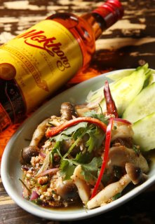 タイに行った気分でラープヘッ! 酸っぱからいトムヤムクンに似た炒め物