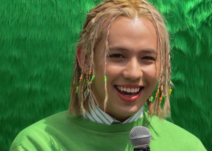 一挙一動、注目を集めるryuchell（C）日刊ゲンダイ