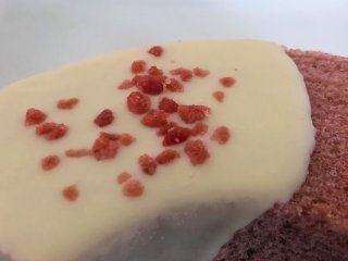 いちごのフリーズドライでおめかし（C）コクハク