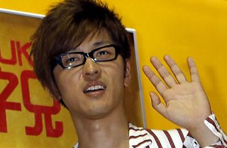 不倫発覚の声優・櫻井孝宏は1000万円！芸能人への慰謝料請求なぜ破格