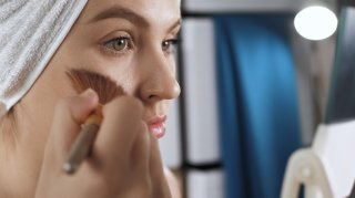 毛穴詰まりが怖くて躊躇…ナイトパウダーってどうなのよ？