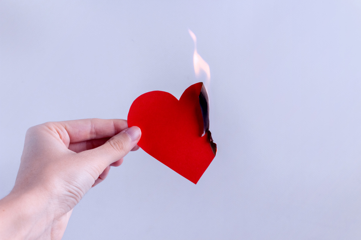 どこからが浮気？（写真:iStock）