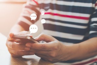 LINE魔ってビミョー、経験者語る！「連絡が多い彼氏」の実態