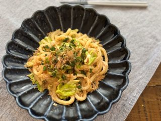 食べる皿しか使わない!なのに絶品!「キャベツナみそマヨうどん」