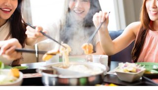 マナーを守っておいしく食べよう（写真:iStock）