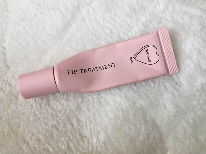 WHOMEE リップ美容液 1430円（C）コクハク