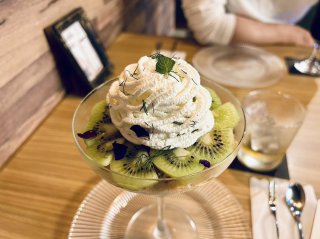 子アリ夫婦のつかの間デートに“夜パフェ” 2023.5.13（土）