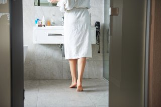 デートの前は処理しときますか！男性ががっかりした「私の見逃しムダ毛」