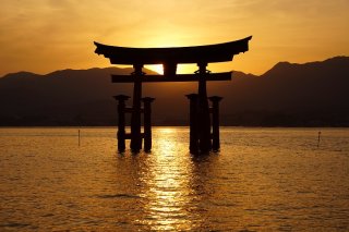 神々の前で人は何を想うのだろう 2023.6.23（金）