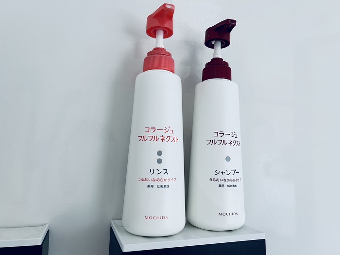 「すっきりさらさらタイプ」と「うるおいなめらかタイプ」があり、我が家は後者を愛用（C）コクハク