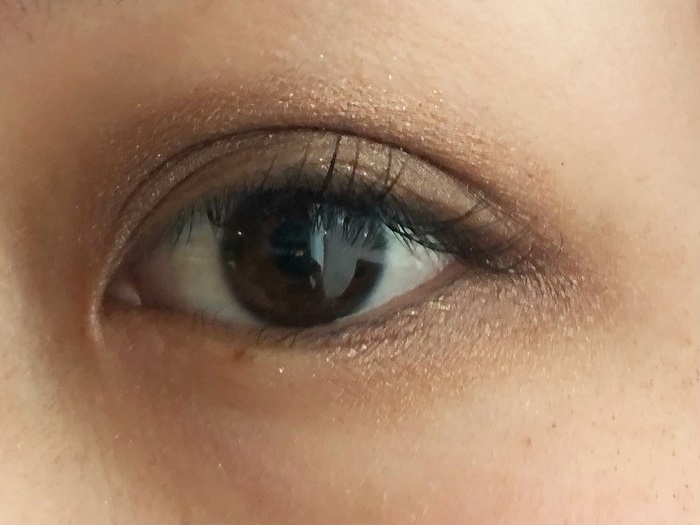 影を作るようなイメージで（C）コクハク