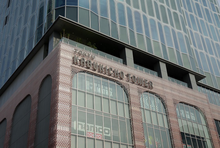 東急歌舞伎町タワー（C）日刊ゲンダイ