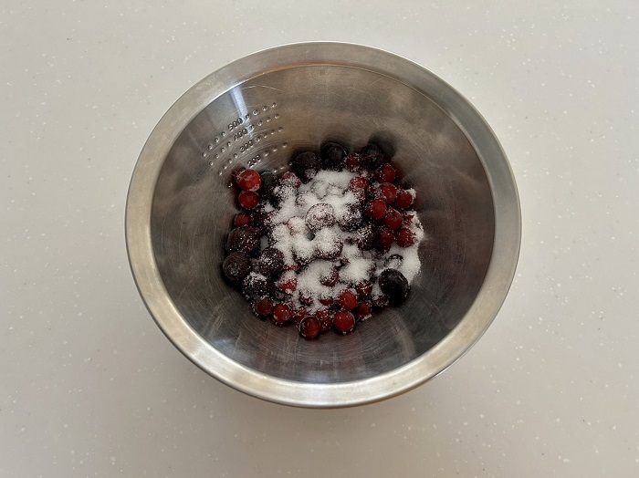 グラニュー糖を投入 （C）コクハク