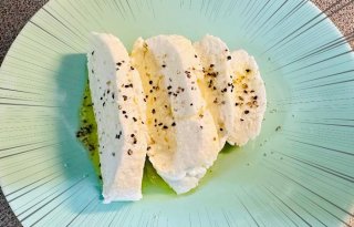 丁寧な暮らししちゃってる自分を演出→手作りモッツァレラチーズに挑戦！