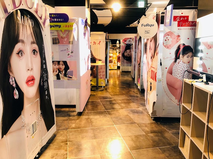 最近のプリクラってでかいよね（C）コクハク