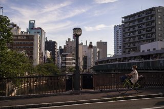 街が茜色に染まり始めた頃…ほんの1カ月前がすでに懐かしい
