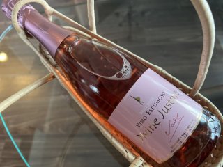 麻婆豆腐にはビール派?1本800円台で楽園に行ける「泡ロゼ」の世界へ