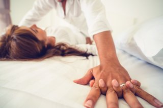 シティホテルで結ばれて…（写真:iStock）