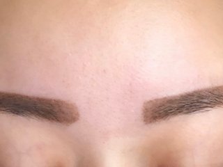 左右で形が…（C）コクハク