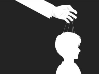 アメとムチでコントロール（写真:iStock）