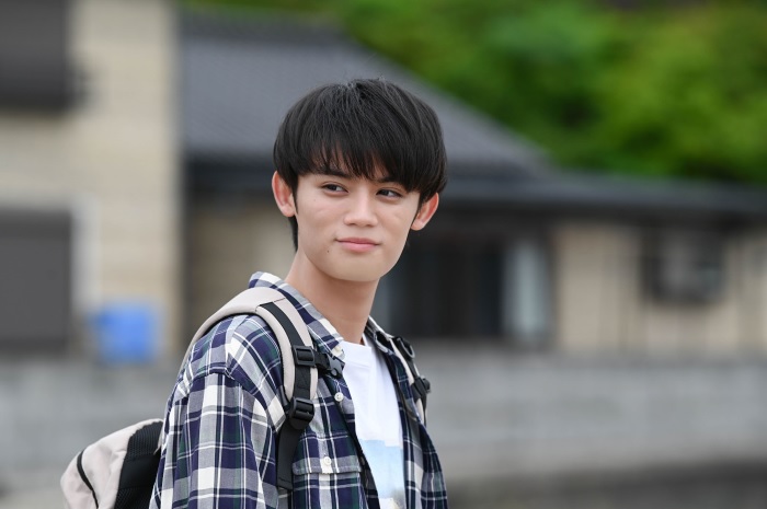 （C）2023「リゾートバイト」製作委員会