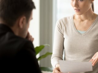 パワハラ認定は回避を…叱り上手な人が実践するコツ5つ＆間違った叱り方