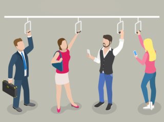 通勤電車でロマンス発見⁉（写真:iStock）