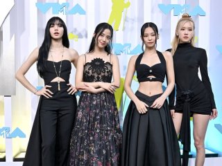 BLACKPINKの再契約なるか？「7年目のジンクス」結末に4つのシナリオ
