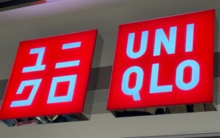 【ユニクロ】絶賛セール中！ドローストリングショルダーバッグが超使える