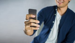 ハッキリ自撮りはガチの証？（写真:iStock）