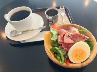 飛行機が見える「上島珈琲店」で意識高い系朝食→足りずに追い注文!