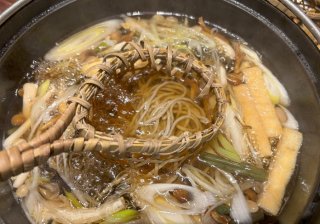 そばをしゃぶしゃぶする?郷土料理「とうじそば」を初体験!