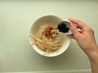 太らない濃厚みそ春雨ラーメン。丼どんどんIN、ずぼらダイエッターに◎