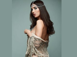 プリプリのボディが“中”でグルグル回転♡ああん、気持ちいい