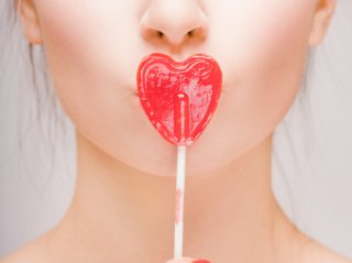 だから「媚びる女」は嫌い！ 男性の本音と“媚び認定”する女の言動とは