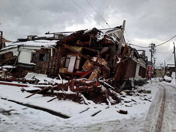 能登半島地震後、輪島市内にて（C）日刊ゲンダイ