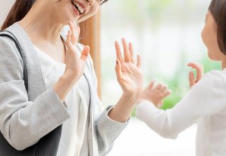 シンママのお泊り出張事情 子どもの世話どうする問題に5つの選択肢