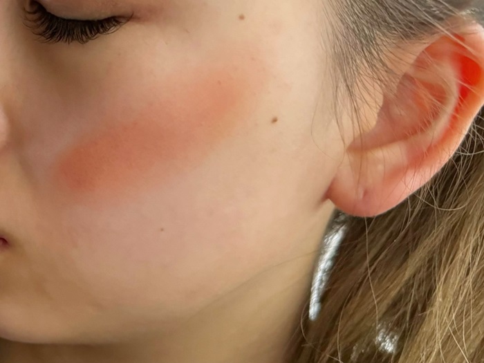 境目クッキリ！（C）コクハク