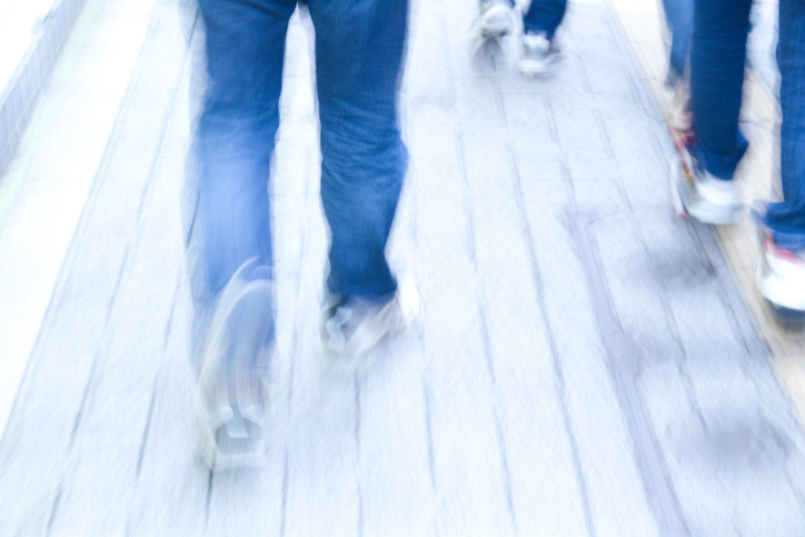 俺から離れればいいだけ（写真:iStock）