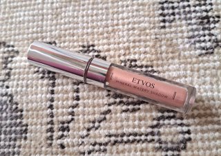 BAの接客が苦手ですが何か?エトヴォス新作アイシャドーで意外なアプデ